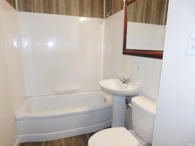 2117 W 11 Th St, House other with 3 bedrooms, 1 bathrooms and null parking in Muncie IN | Image 12