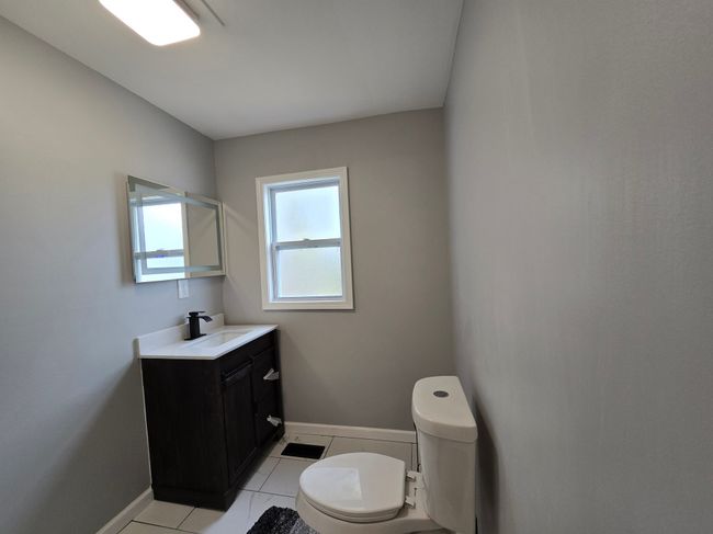 2114 W Miller Rd, House other with 3 bedrooms, 2 bathrooms and null parking in Lansing MI | Image 15