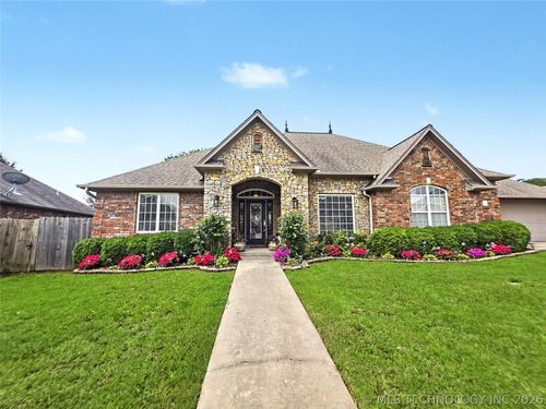 675 Richmond Cir, Tahlequah, OK, 74464-5656 | Card Image
