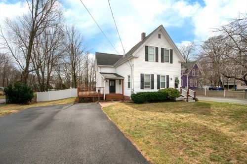 207 Vernon St, Rockland, MA, 02370-1942 | Card Image