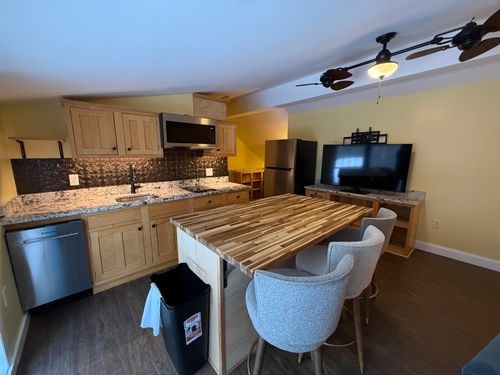 90 Mcgettigan Rd, Milford, NH, 03055-3102 | Card Image