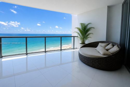 1905-17121 Collins Ave, Sunny Isles Beach, FL, 33160-3897 | Card Image