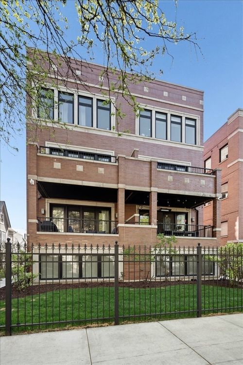 1d-2133 N Campbell Ave, Chicago, IL, 60647-4373 | Card Image