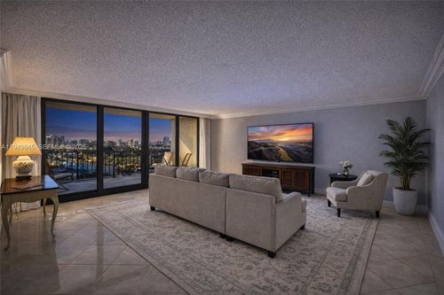 ph-b-1901 N Ocean Blvd, Fort Lauderdale, FL, 33305-3704 | Card Image