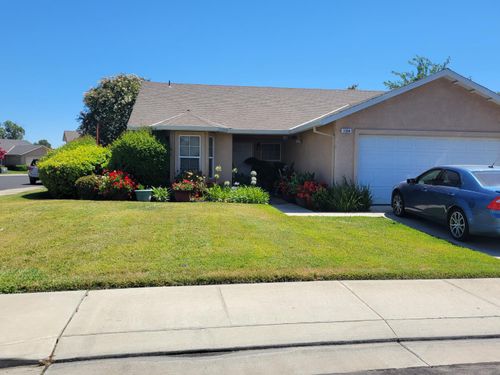 3984 Monique Cir, Stockton, CA, 95204-2320 | Card Image
