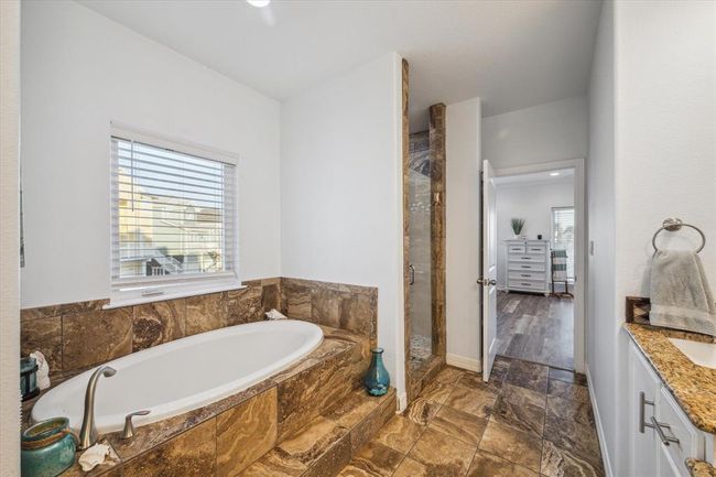 1640 Windsong Way, House other with 3 bedrooms, 5 bathrooms and 2 parking in Tiki Island TX | Image 22