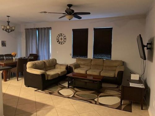 9181-9181 Shepton St, ORLANDO, FL, 32825-3775 | Card Image