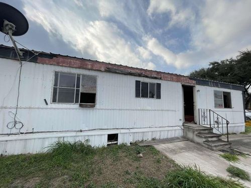 84 Lampshire Ave, Palmview, TX, 78572 | Card Image