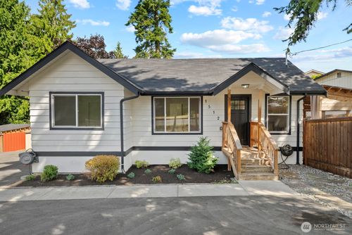 1512 Milton Way, Milton, WA, 98354-9435 | Card Image