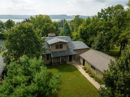 7919 County Road Zb, Onalaska, WI, 54650-9653 | Card Image