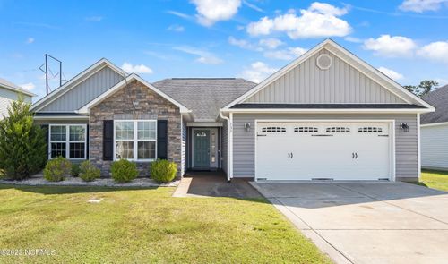 137 Cavalier Dr, Jacksonville, NC, 28546-4650 | Card Image