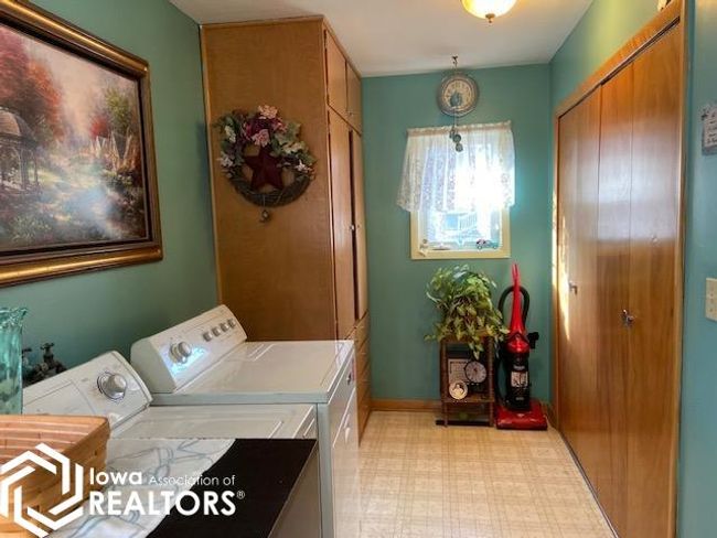 625 Blackstone Dr, Home with 2 bedrooms, 2 bathrooms and 2 parking in Garner IA | Image 8
