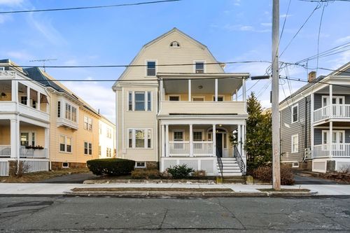 17 Roslyn St, Salem, MA, 01970-5098 | Card Image