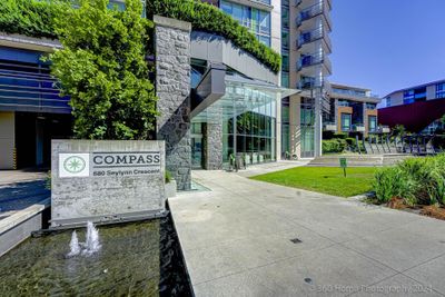 2303 - 680 Seylynn Cres, Condo with 2 bedrooms, 2 bathrooms and 1 parking in North Vancouver BC | Image 1