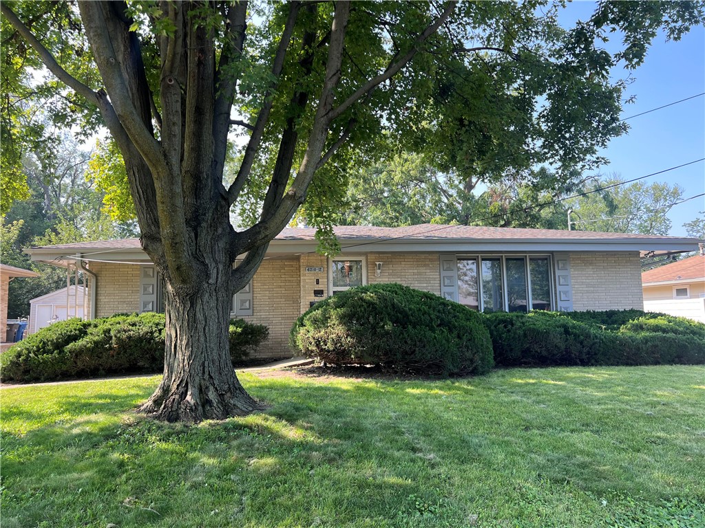 Franklin Ave, Des Moines, IA 50322