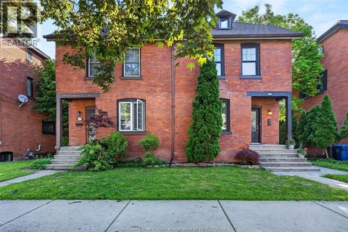 756 Monmouth, Windsor, ON, N8Y3L2 | Card Image