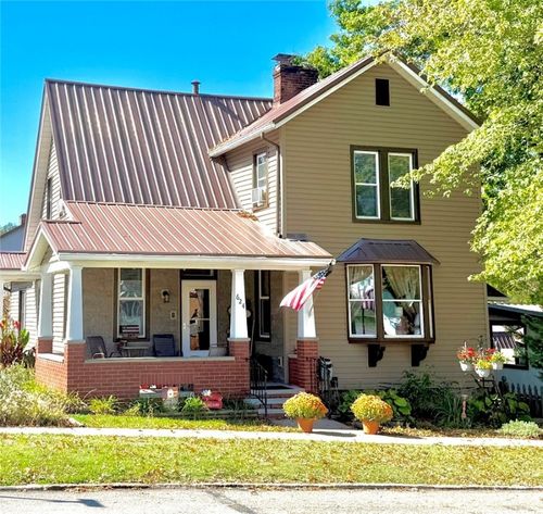 624 Center St, Smithton, PA, 15479-1009 | Card Image