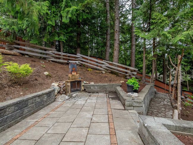 40518 Thunderbird Ridge, House other with 5 bedrooms, 3 bathrooms and 4 parking in Squamish BC | Image 19