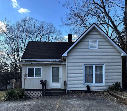 215 Nw 4th St, Paoli, IN, 47454-1013 | Card Image