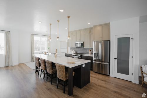 51-608 W 1760 N, Salem, UT, 84653-5866 | Card Image