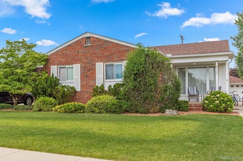 6125 Ardmore St, Dearborn Heights, MI, 48127 | Card Image