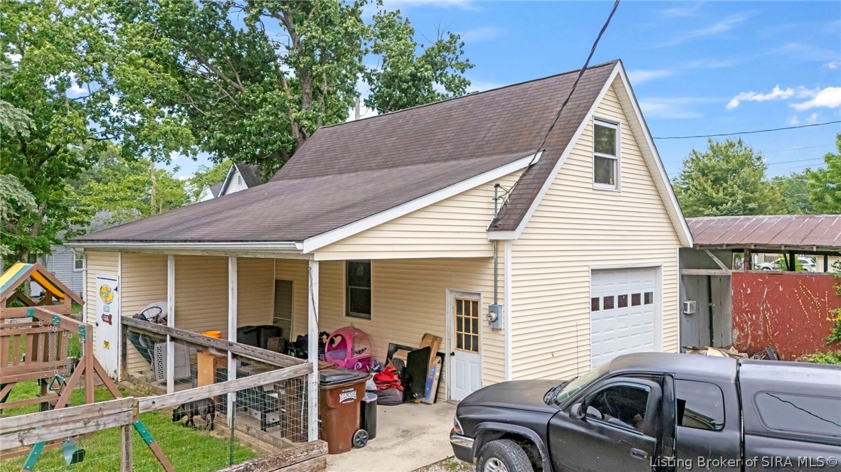 Residential in North Vernon 3