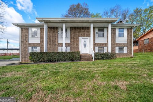111 Edgewood Cir, Fort Oglethorpe, GA, 30742-3013 | Card Image