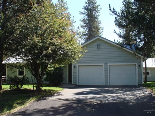 628 Syringa Dr, McCall, ID, 83638-5601 | Card Image