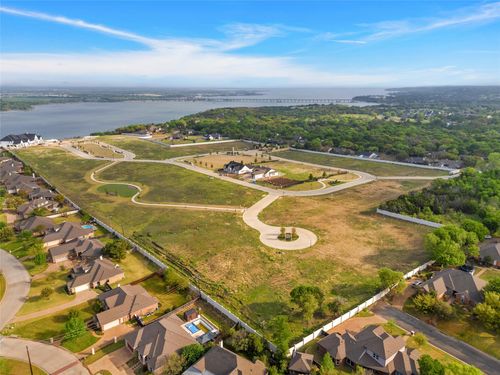 63 Pinehurst Drive, Woodway, TX, 76712 | Card Image