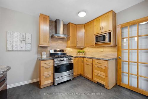 upper-level-23 Davis Road, Aurora, ON, L4G2B4 | Card Image