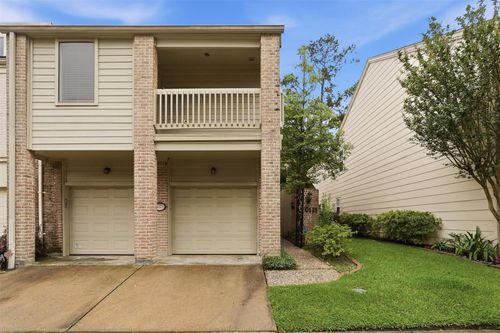 10125 Valley Forge Dr, Houston, TX, 77042-2037 | Card Image