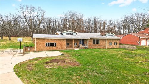 1443 Stoltz Rd, Bethel Park, PA, 15102-3521 | Card Image