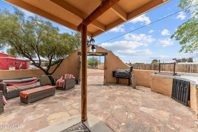 22870 W Sunset Lane, House other with 3 bedrooms, 2 bathrooms and null parking in Congress AZ | Image 2