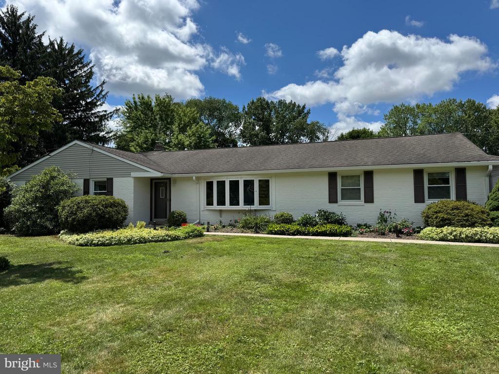 Residential in LANSDALE 2