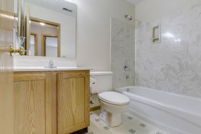 7050 Weurful Dr, House other with 3 bedrooms, 2 bathrooms and null parking in Canal Winchester OH | Image 19