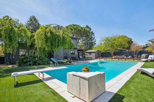 2100 Center Road, Novato, CA, 94947 | Card Image