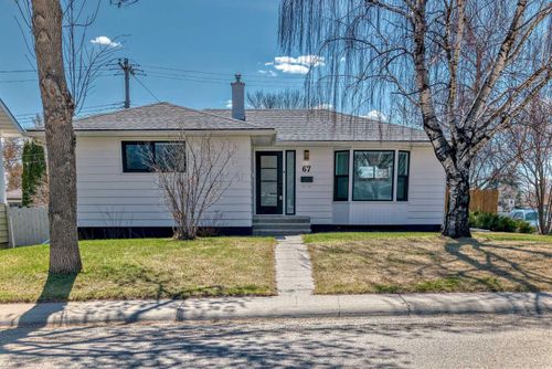 67 Fyffe Road Se, Home with 4 bedrooms, 2 bathrooms and 2 parking in Calgary AB | Card Image