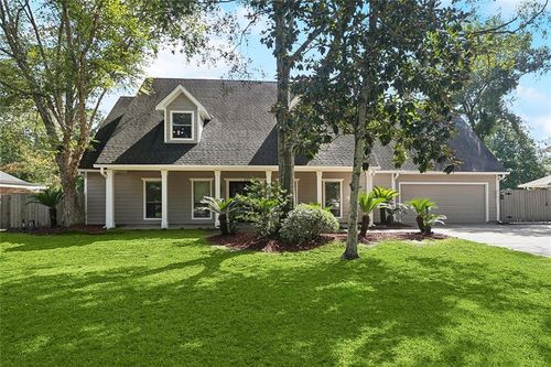 132 Golden Pheasant Dr, Slidell, LA, 70461-3007 | Card Image