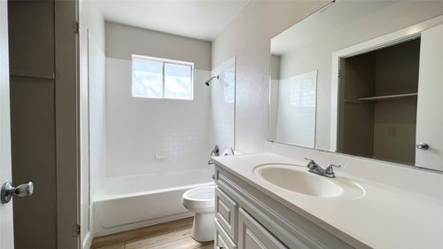 a-11208 Renel Dr, Austin, TX, 78758-4721 | Card Image