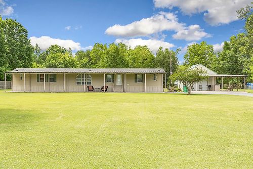 865 Highway 398, Labadieville, LA, 70372-8003 | Card Image
