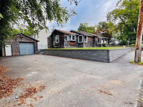 22 Lincoln Ave, Plainville, MA, 02762-2014 | Card Image