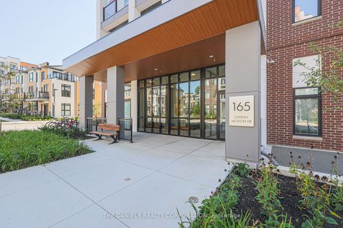 410-165 Canon Jackson Dr, York, ON, M6M0C4 | Card Image