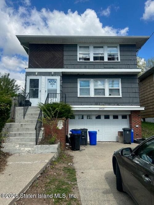 3825 Hylan Blvd, Staten Island, NY, 10308-3520 | Card Image