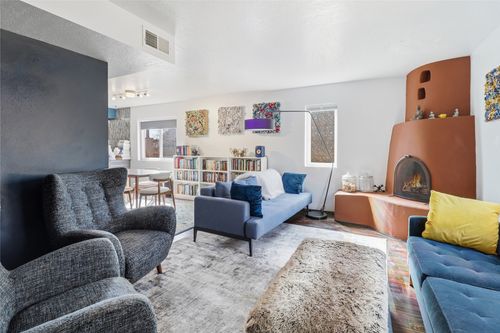 1629 Calle De Oriente Norte, Santa Fe, NM, 87507 | Card Image