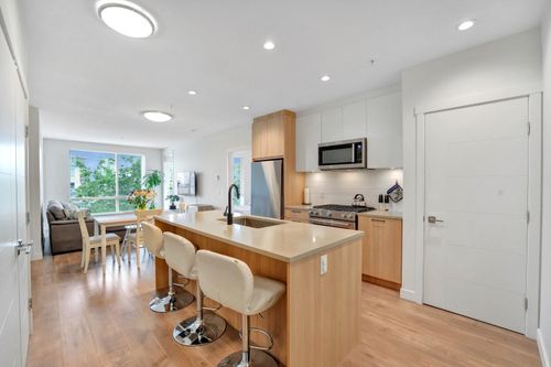 311-707 Como Lake Ave, Coquitlam, BC, V3J0J5 | Card Image
