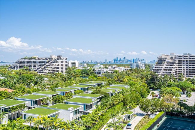 UNIT-1002S - 360 Ocean Dr, Condo with 4 bedrooms, 6 bathrooms and null parking in Key Biscayne FL | Image 52