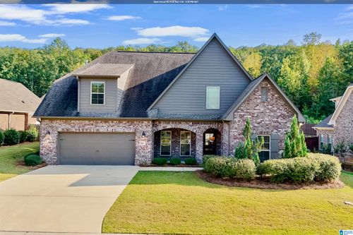 609 Kirkwall Ln, PELHAM, AL, 35124-6290 | Card Image
