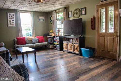 1530 W Fern St, Coal Township, PA, 17866-3308 | Card Image