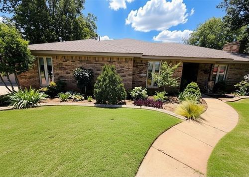 1510 W E Ave, Elk City, OK, 73644-2453 | Card Image