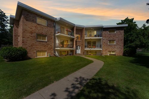 apt-306-1150 Dellwood St S, Cambridge, MN, 55008-2135 | Card Image